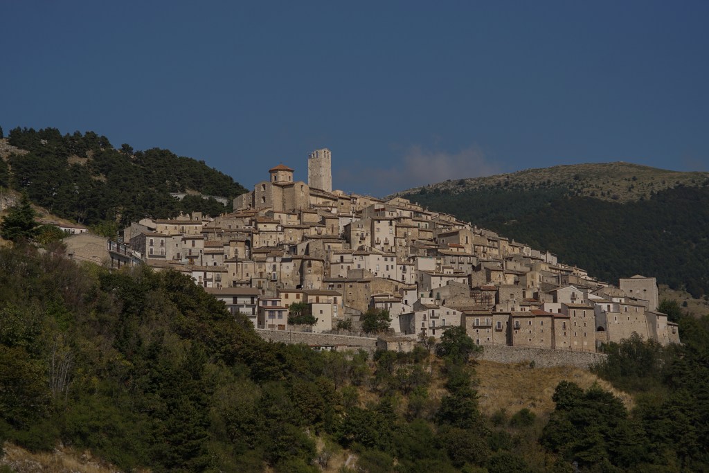 castel del monte town in abruzzo italy